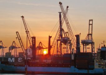 ambarli-port-2409790_1920 Vlad Man