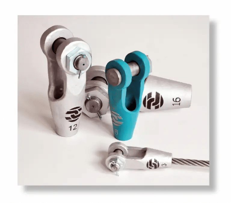 Open DIN fitting sockets